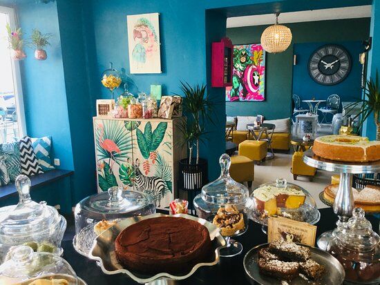 Mellow Yellow Café