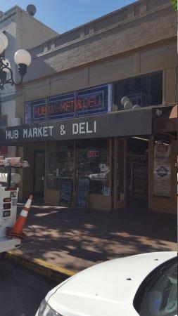 Hub Market & Deli