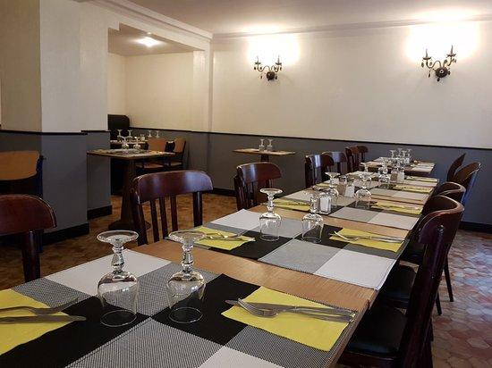Le Laroche Bar