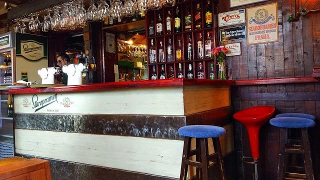 5 Corners Pub