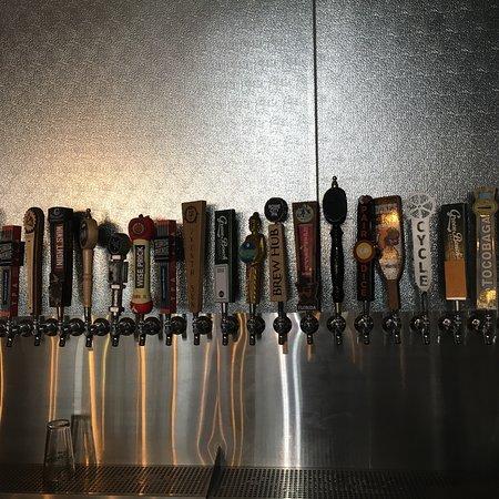The Pint and Brew Downtown Tampa