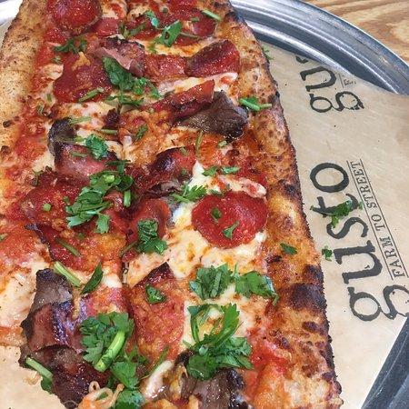 Gusto Farm to Street