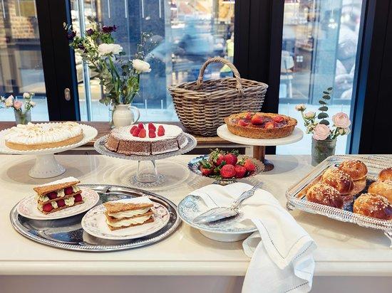 Chez Antoinette Victoria