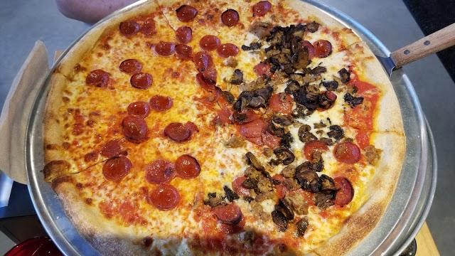 Junior's Pizza