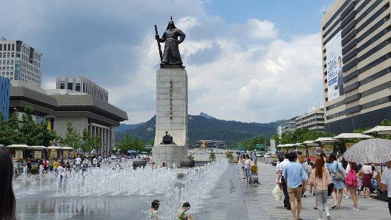 Gwanghwamun-Platz