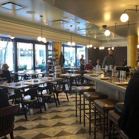 Royal Dinette