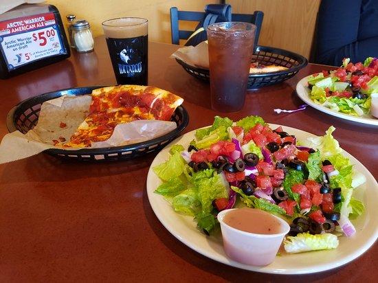 UNCLE Joe's Pizzeria