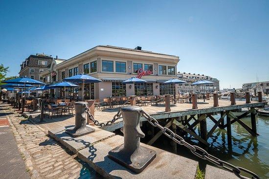 Joe's American Bar & Grill