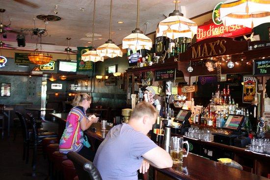 Max's Tavern