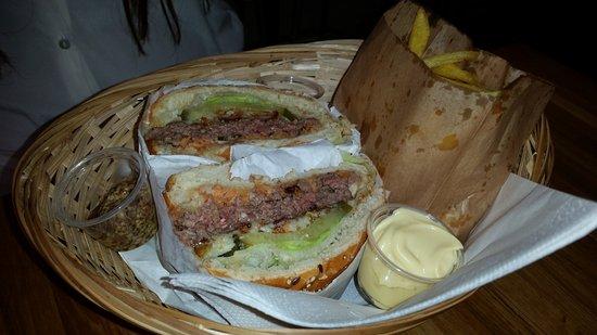 Le Petit Marcel Burger