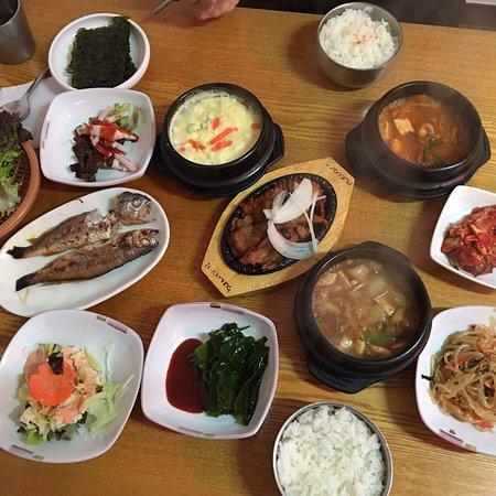 Eumsik Iyagi Bap