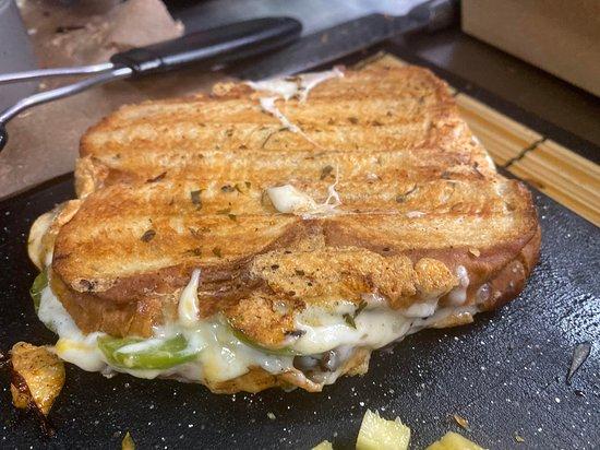 Grilled Cheese Please