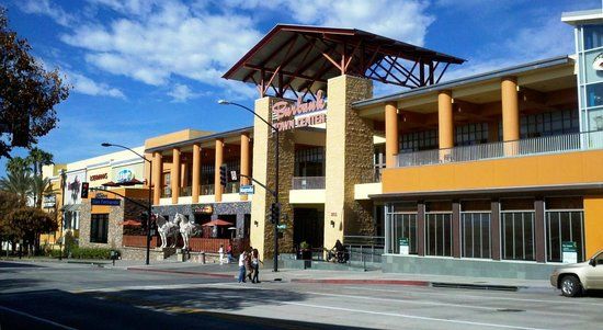Burbank Town Center