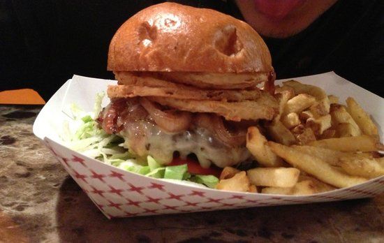 Juicy Burger