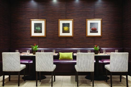 750 Restaurant & Bar