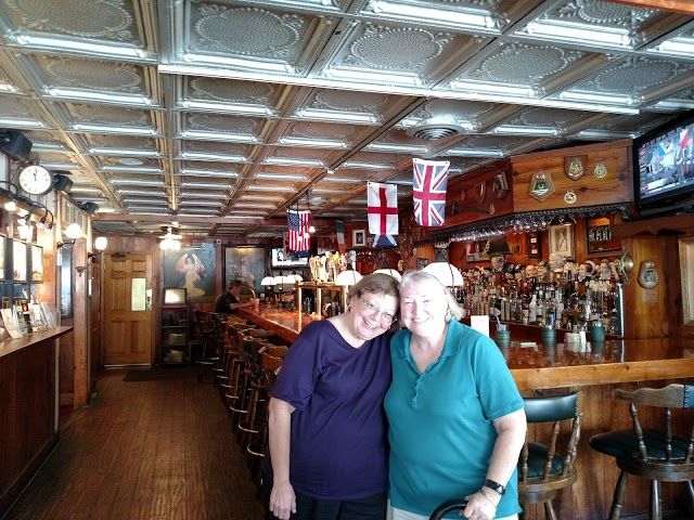 Six Pence Pub