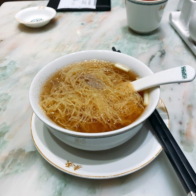 Mak's Noodle